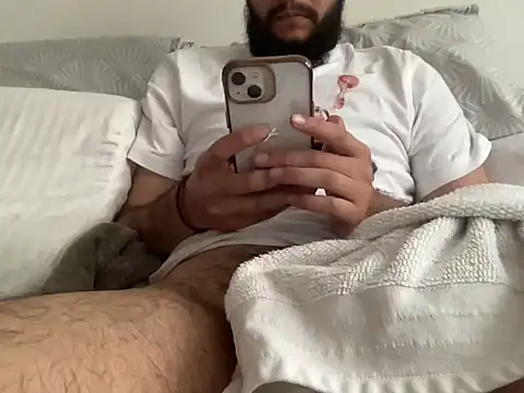 Snapshot of Superwow54 chatting on 12-14-25, 07:51 Superwow54 online show from 12-14-25, 07:51