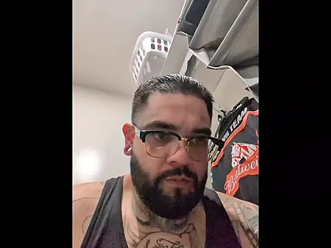 NASTY XL online show from 10-21-25, 06:19