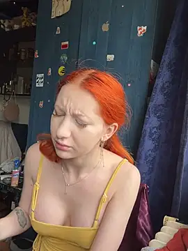 DaddysLittleSlutfox online show from 04-22-26, 08:39