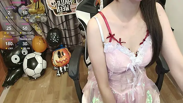 Bae Gigii online show from 10-27-25, 01:59