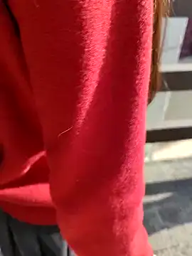 shaoshao-7758 online show from 04-18-26, 12:47