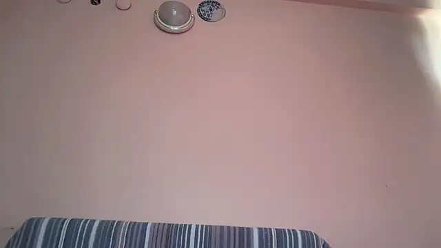 Snapshot of Rozalindam chatting on 09-28-25, 02:00 Rozalindam online show from 09-28-25, 02:00