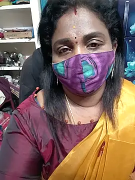 Snapshot of Tamil_Kavitha10 chatting on 12-20-25, 09:44 Tamil Kavitha10 online show from 12-20-25, 09:44