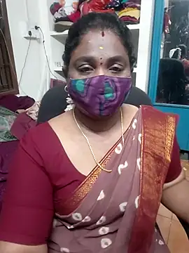 Snapshot of Tamil_Kavitha10 chatting on 01-11-26, 06:57 Tamil Kavitha10 online show from 01-11-26, 06:57