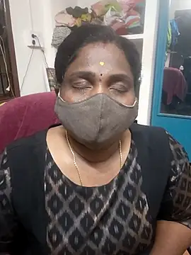 Snapshot of Tamil_Kavitha10 chatting on 02-03-26, 06:57 Tamil Kavitha10 online show from 02-03-26, 06:57