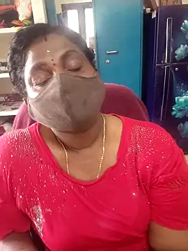 Snapshot of Tamil_Kavitha10 chatting on 02-16-26, 07:26 Tamil Kavitha10 online show from 02-16-26, 07:26