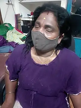 Snapshot of Tamil_Kavitha10 chatting on 02-22-26, 09:24 Tamil Kavitha10 online show from 02-22-26, 09:24