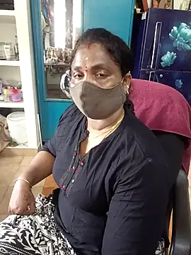 Snapshot of Tamil_Kavitha10 chatting on 02-25-26, 07:29 Tamil Kavitha10 online show from 02-25-26, 07:29