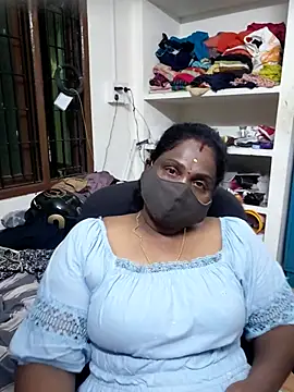 Snapshot of Tamil_Kavitha10 chatting on 06-08-26, 08:53 Tamil Kavitha10 online show from 06-08-26, 08:53