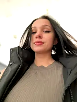 Snapshot of VendiMur chatting on 10-12-25, 03:05 VendiMur online show from 10-12-25, 03:05