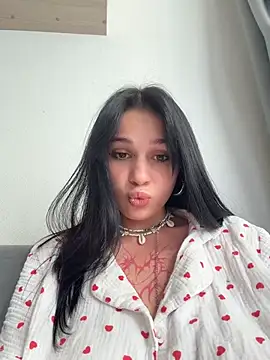 Snapshot of VendiMur chatting on 06-02-26, 01:18 VendiMur online show from 06-02-26, 01:18