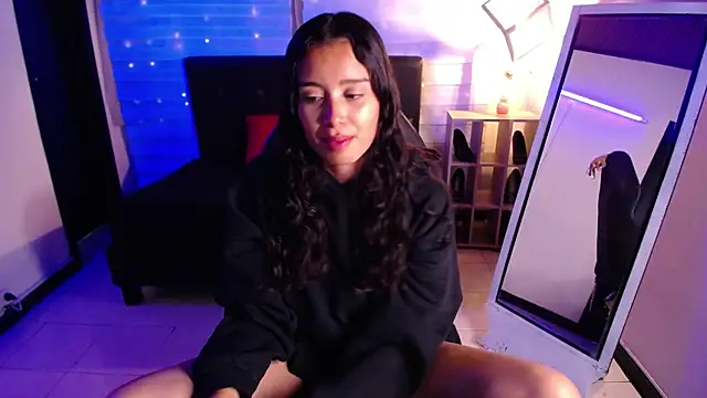  Mia Evans 1 online show from 11-08-25, 07:45