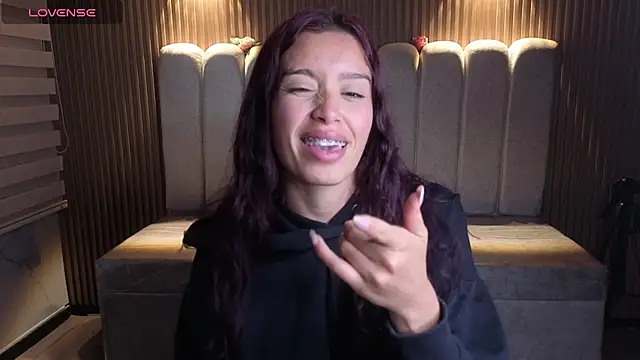  Mia Evans 1 online show from 07-06-26, 07:49