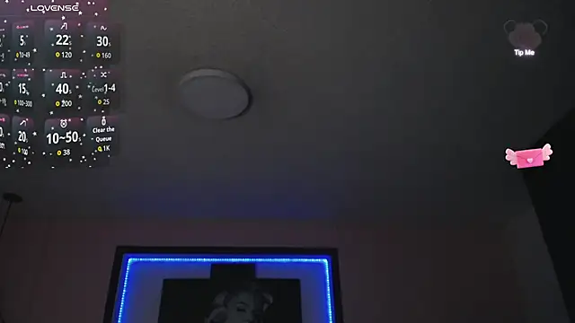  Charlotte Collins  online show from 11-16-25, 07:30