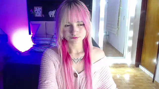  Charlotte Collins  online show from 06-19-26, 03:38