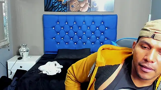 AngelAndChris online show from 09-23-25, 12:30