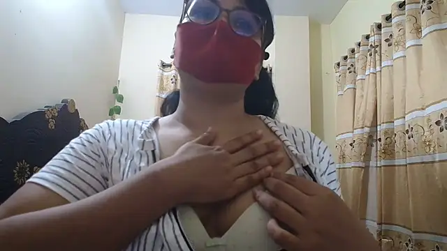 Elena cruz5 online show from 04-15-26, 02:24