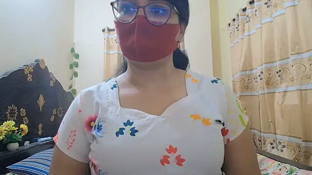 Elena cruz5 online show from 05-20-26, 06:14