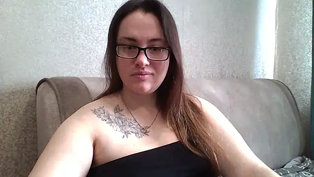 Snapshot of karina160000 chatting on 01-11-26, 08:19 karina160000 online show from 01-11-26, 08:19