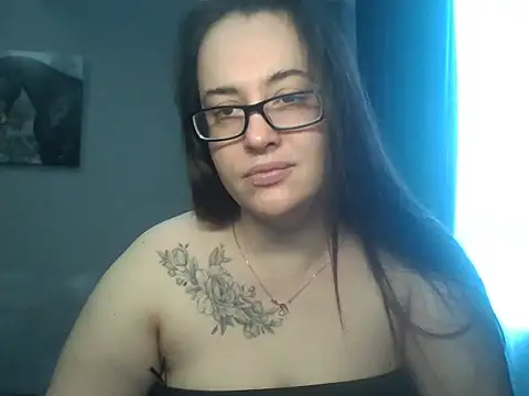 Snapshot of karina160000 chatting on 03-01-26, 10:28 karina160000 online show from 03-01-26, 10:28