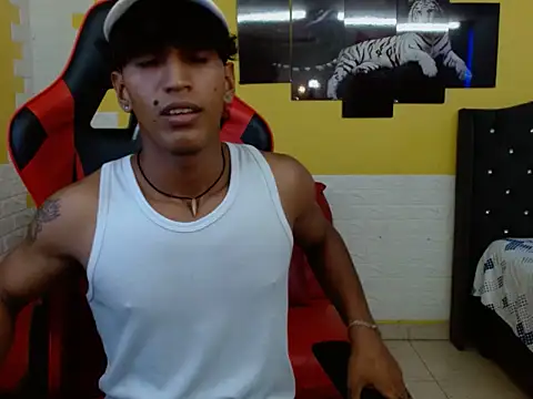 bull cam online show from 09-15-25, 06:41