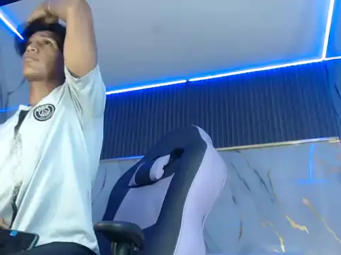 bull cam online show from 09-16-25, 06:53