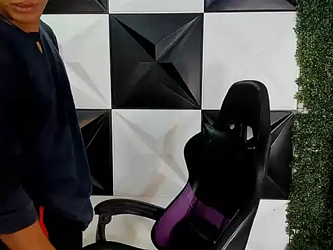 bull cam online show from 09-22-25, 08:00