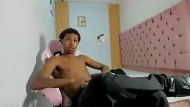 Jax Maliq online show from 10-25-25, 02:08