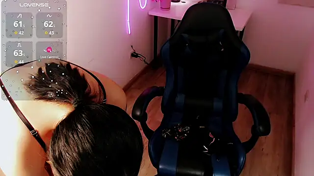 Lunyhose online show from 04-15-26, 08:09