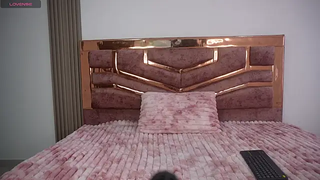 natasha vesper online show from 09-30-25, 12:21