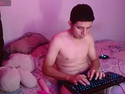 NoahAyala online show from 09-21-25, 03:08