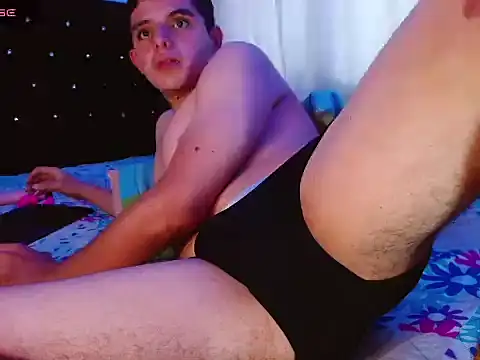 Snapshot of NoahAyala chatting on 12-05-25, 08:27 NoahAyala online show from 12-05-25, 08:27