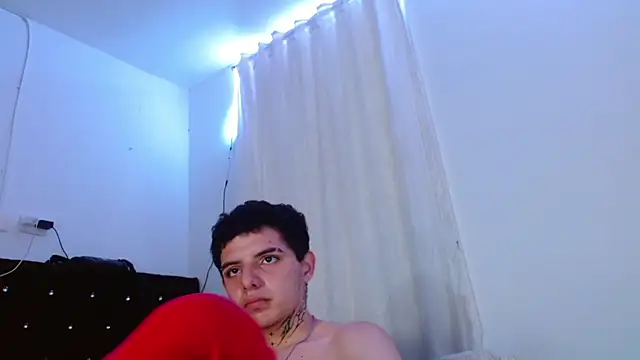 Snapshot of NoahAyala chatting on 01-07-26, 10:34 NoahAyala online show from 01-07-26, 10:34