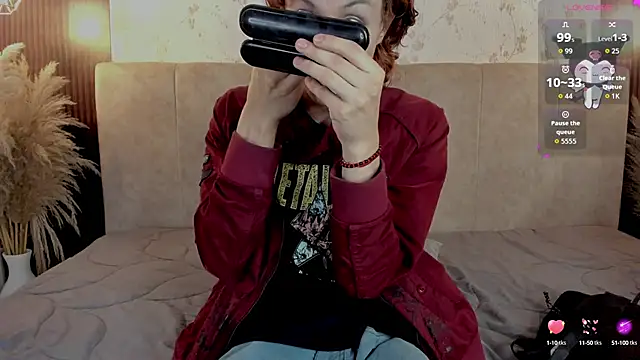 DarcyCullen online show from 09-26-25, 11:36