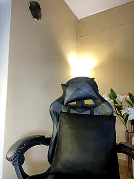 Snapshot of RedVelvet_Dream chatting on 11-28-25, 09:17 RedVelvet Dream online show from 11-28-25, 09:17