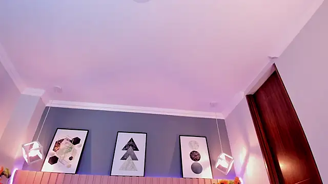 Nina Ford online show from 04-16-26, 03:07