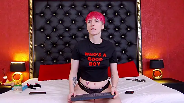 Luna Devil  online show from 02-20-26, 08:20