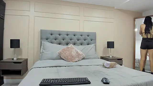 ALICESANDOVAL online show from 09-21-25, 11:45