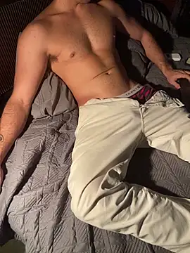 Snapshot of SinisterMads chatting on 03-27-26, 09:14 SinisterMads online show from 03-27-26, 09:14