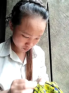 Snapshot of liu-liusexy chatting on 09-12-25, 01:49 liu-liusexy online show from 09-12-25, 01:49