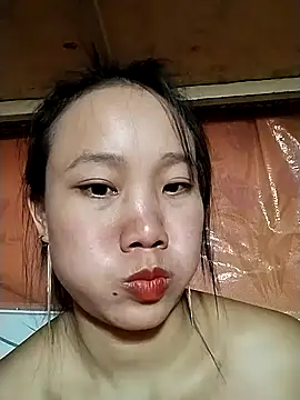 Snapshot of liu-liusexy chatting on 10-11-25, 02:04 liu-liusexy online show from 10-11-25, 02:04