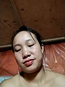 Snapshot of liu-liusexy chatting on 10-12-25, 02:43 liu-liusexy online show from 10-12-25, 02:43
