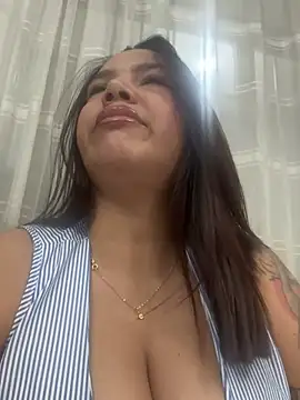 Snapshot of Kamila_Summers chatting on 03-30-26, 07:20 Kamila Summers online show from 03-30-26, 07:20