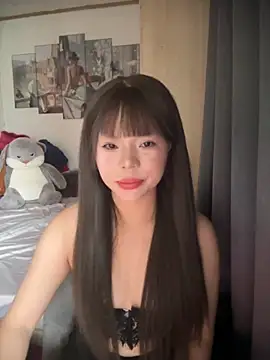 Snapshot of SarahBeii chatting on 10-17-25, 03:20 SarahBeii online show from 10-17-25, 03:20