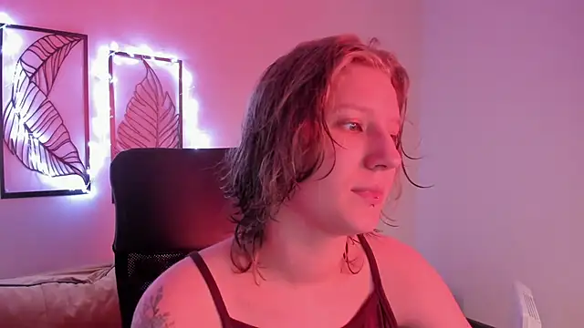 Hailey Foxy online show from 11-16-25, 09:04