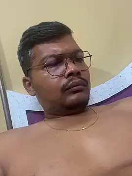 Snapshot of kunwarahuji chatting on 09-15-25, 04:01 kunwarahuji online show from 09-15-25, 04:01