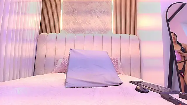 mia scot online show from 11-20-25, 12:05