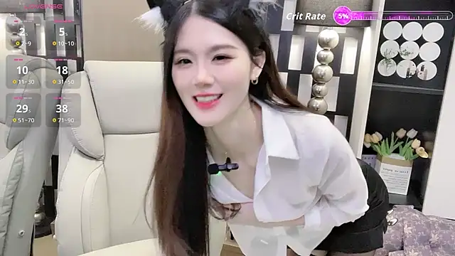 Yueyue-MM online show from 12-18-25, 02:06