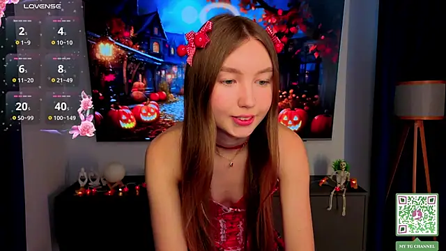 Snapshot of ElfredaTupy chatting on 10-28-25, 06:39 ElfredaTupy online show from 10-28-25, 06:39