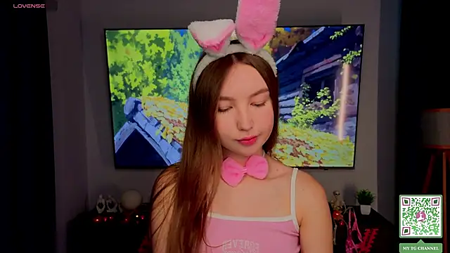 Snapshot of ElfredaTupy chatting on 10-29-25, 06:04 ElfredaTupy online show from 10-29-25, 06:04